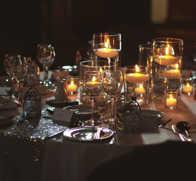 Luxury Venue Dressers in Manchester Cylinder Vases with Candles